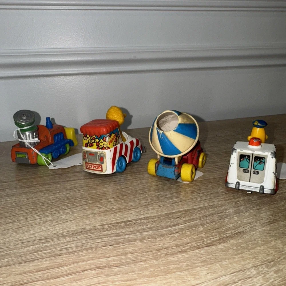 VTG Sesame Street Toy Lot 4 Oscar Grouch Cookie Monster Big Bird Ernie Playskool